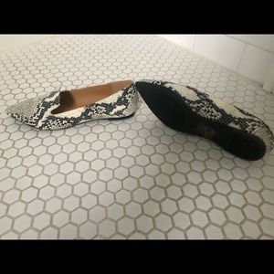 Faux Snake-skin flats/loafer